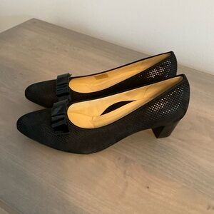 Ara black pumps